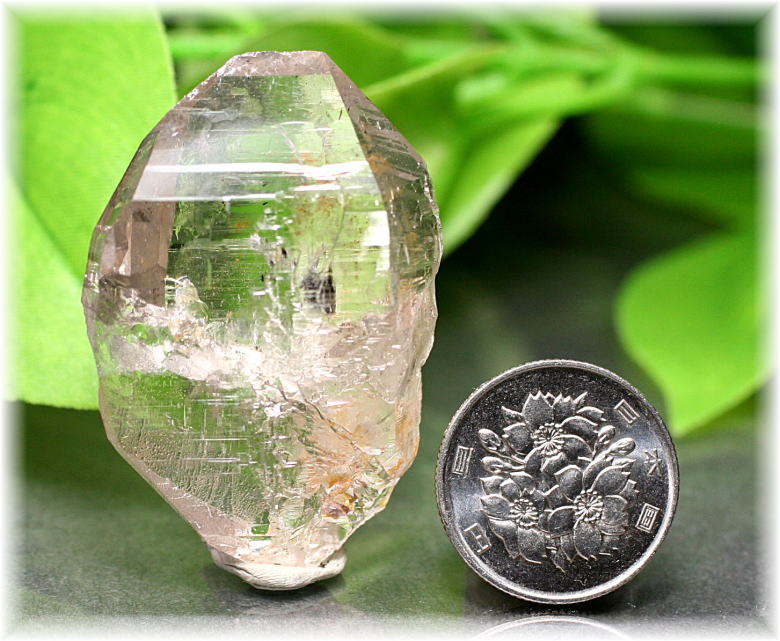 ガネッシュヒマール産]ヒマラヤンタビークリスタルナチュラルポイント