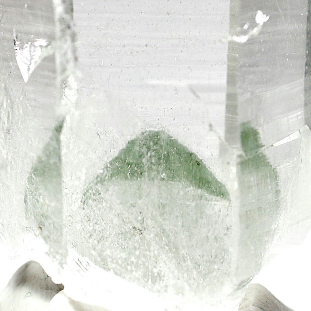 高品質+]インド/マニハール産ヒマラヤ水晶ナチュラルポイント/グリーン