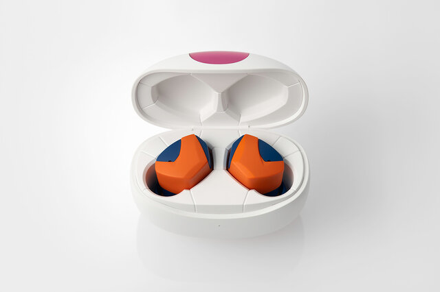 ドラゴンボールZ』悟空、ベジータ、フリーザをイメージしたワイヤレス