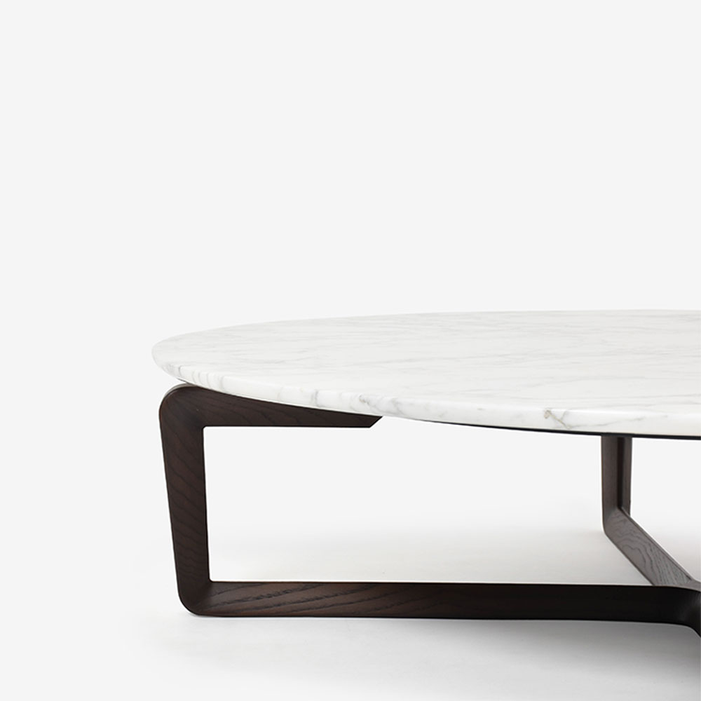 PoltronaFrau（ポルトローナ・フラウ）センターテーブル「Fidelio