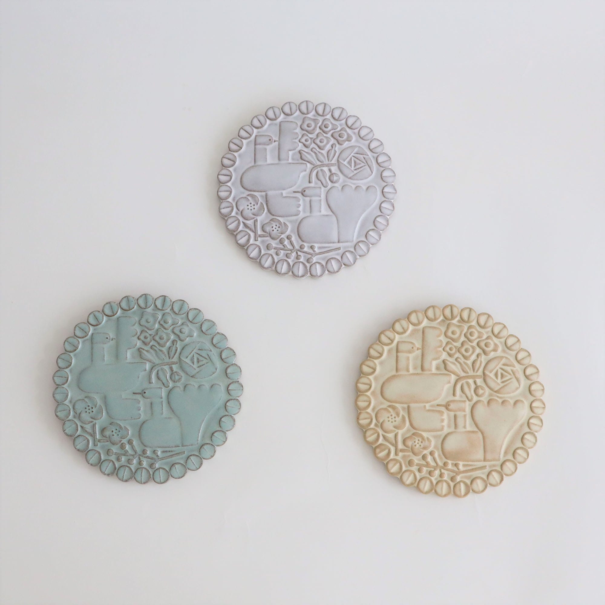 ☆BIRDS' WORDS セラミック レリーフ プレート circle ホワイト｜これ