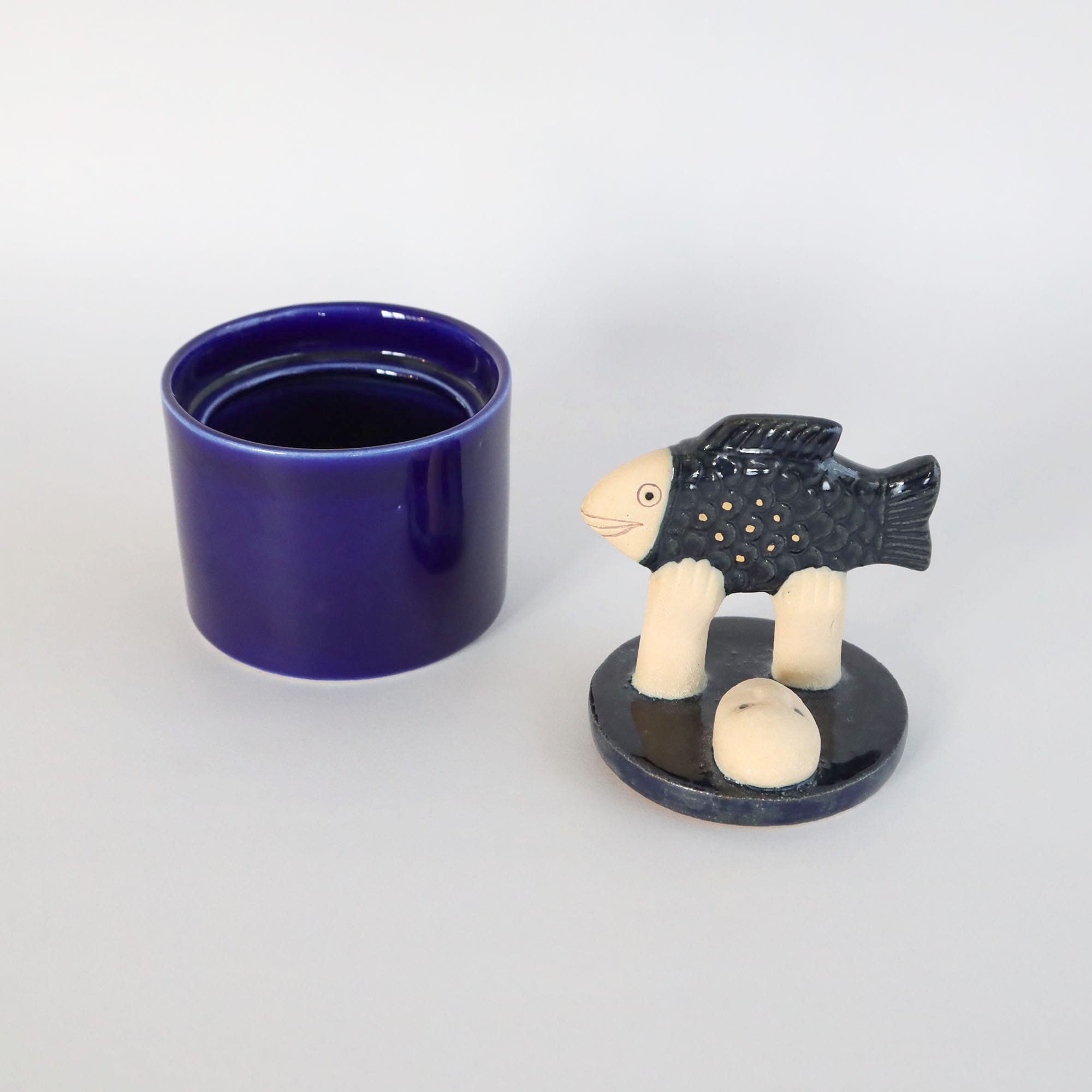 定番品】Lisa Larson Jar with Lid man & fish｜入荷待ち商品｜IDEE
