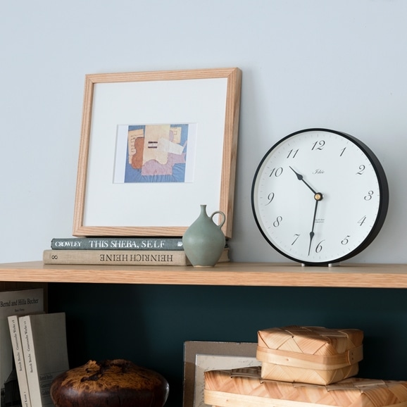 IDEE TIMING 掛け時計 アラビア数字 φ200 アルミ｜時計｜IDEE SHOP Online