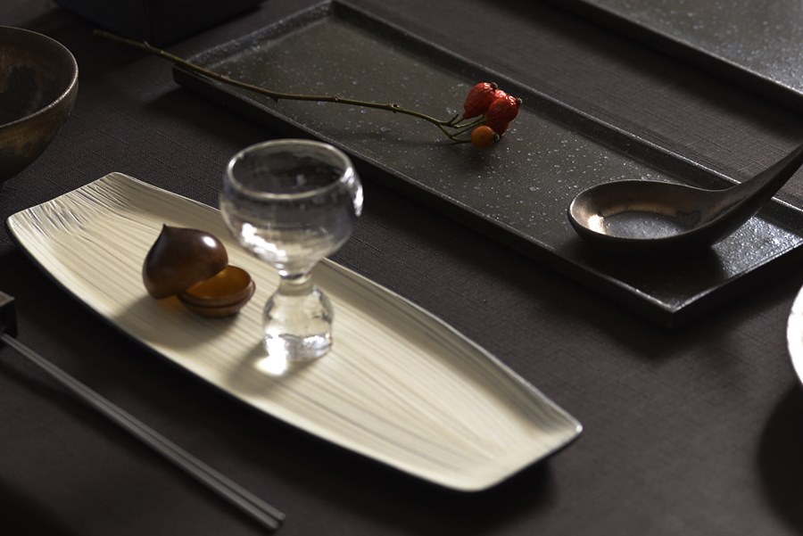 奥田章｜刷毛目さんま皿｜作家もの和食器通販”IVORY