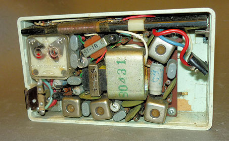 トランジスタラジオ展示室(ポータブル型)