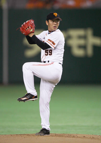 広島戦で力投する巨人先発の福田聡志投手＝東京ドーム：野球賭博問題