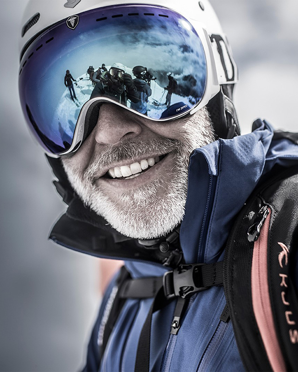 KJUS チュースの紹介ページ- BRAND LIST - 株式会社スキーショップジロー