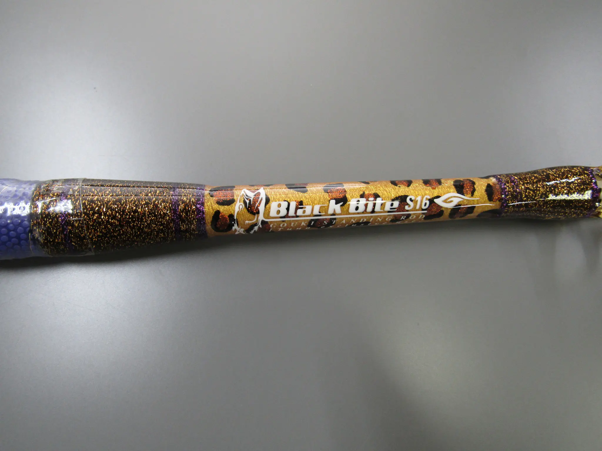 剛樹エラボレートブラックH16【マグロスタンディングモデル