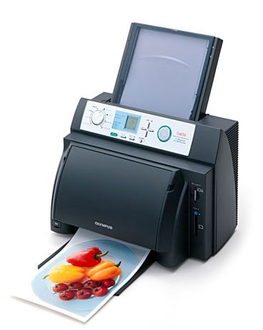 オリンパス ニュースリリース： 768万画素1677万色の写真高画質A4