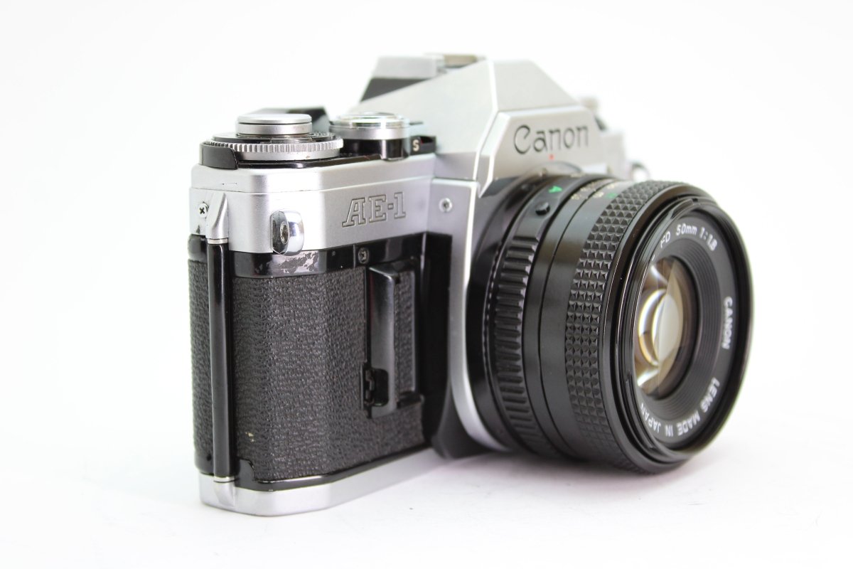 Canon AE-1 + 50mm f1.8 (#3107) - OldCamsByJens