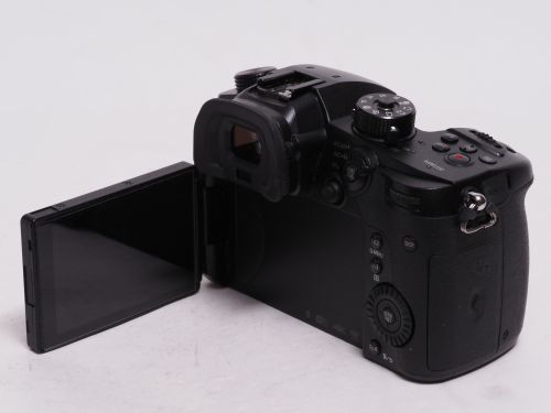 荻窪カメラのさくらや / パナソニック DC-GH5 ボディ 【中古】(B:486)