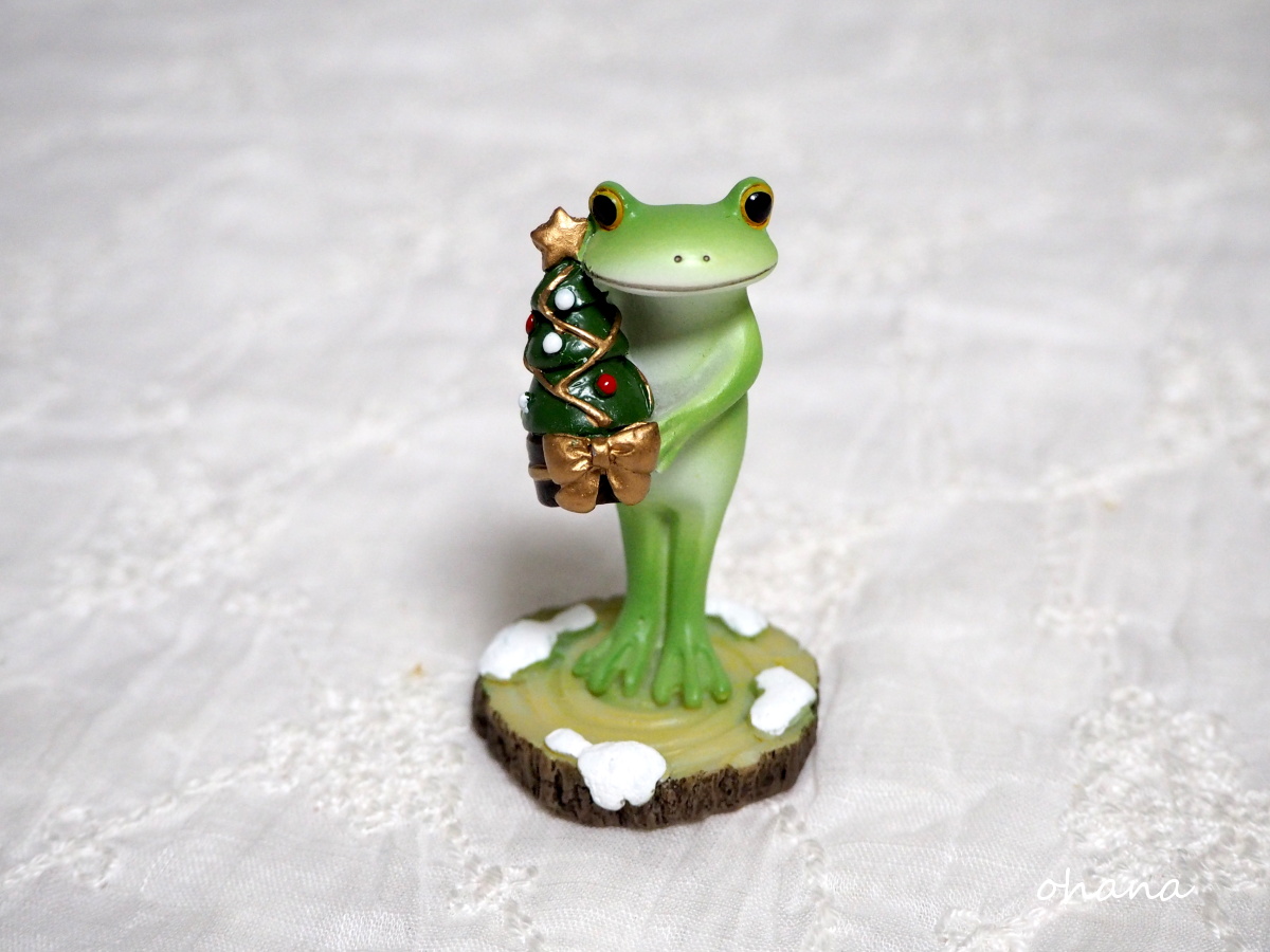 Copeau「クリスマスツリーを持つカエル」
