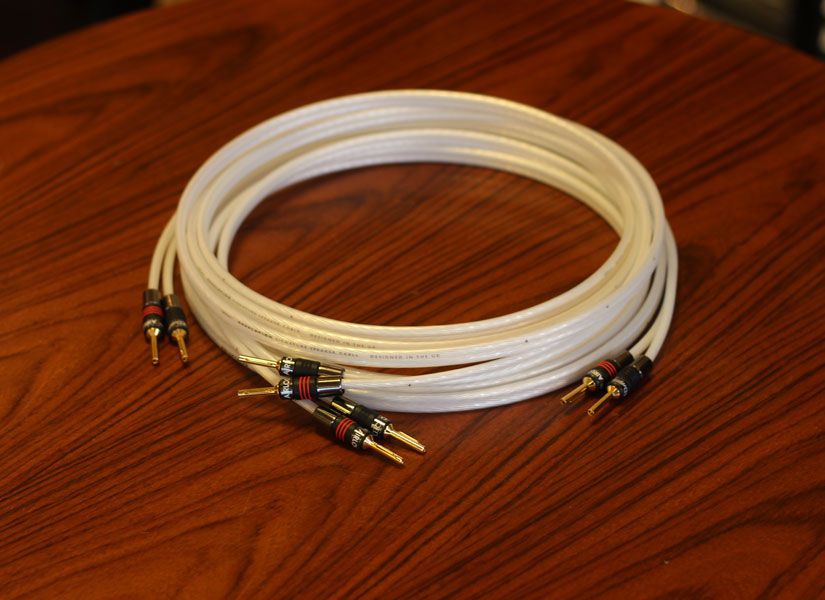 中古品】QEDのバナナ端子加工したスピーカーケーブルのご紹介です。