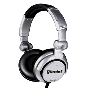 様々なDJから高い信頼を誇るGEMINIのヘッドフォンが安価で誕生！！