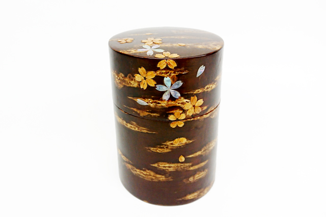 秋田の伝統工芸品,樺細工,キャニスター,茶筒,コーヒー入れ。桜皮細工