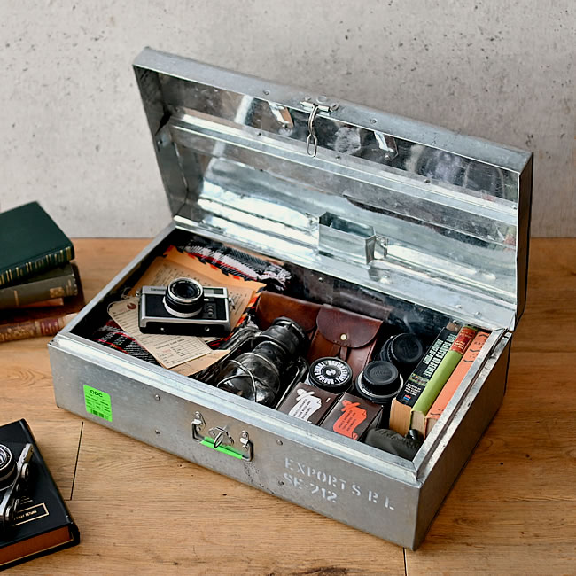 PUEBCO スチールトランク | ゼネラルストア オルネ