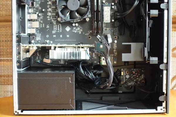 OMEN by HP Obelisk Desktop 875レビュー｜HPパソコン比較購入ガイド