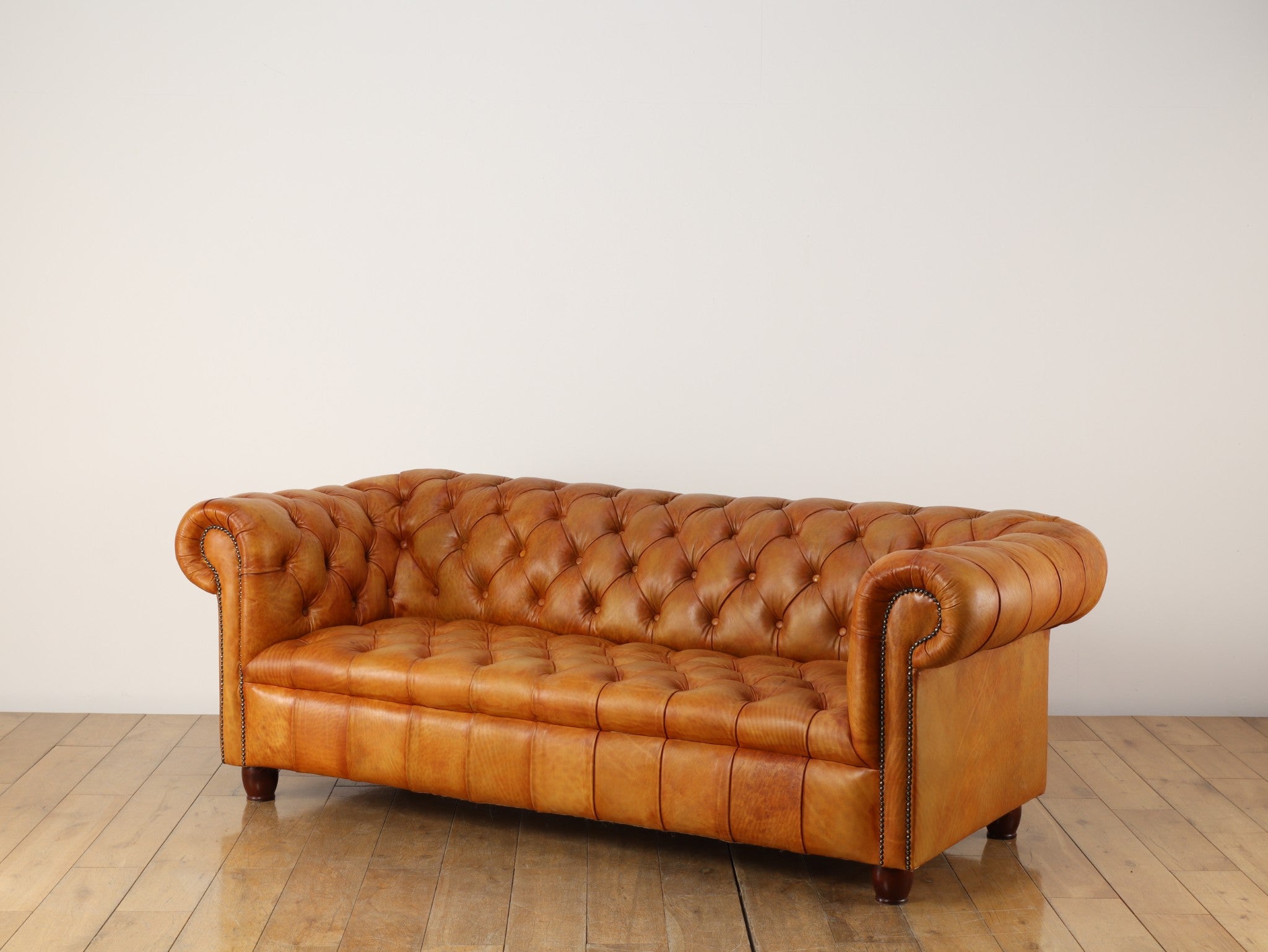 Leather Sofa | ロイズ・アンティークス | ヨーロッパのアンティーク