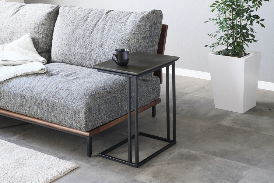 モードなセラミックサイドテーブル ロータイプ - サイドテーブルの通販