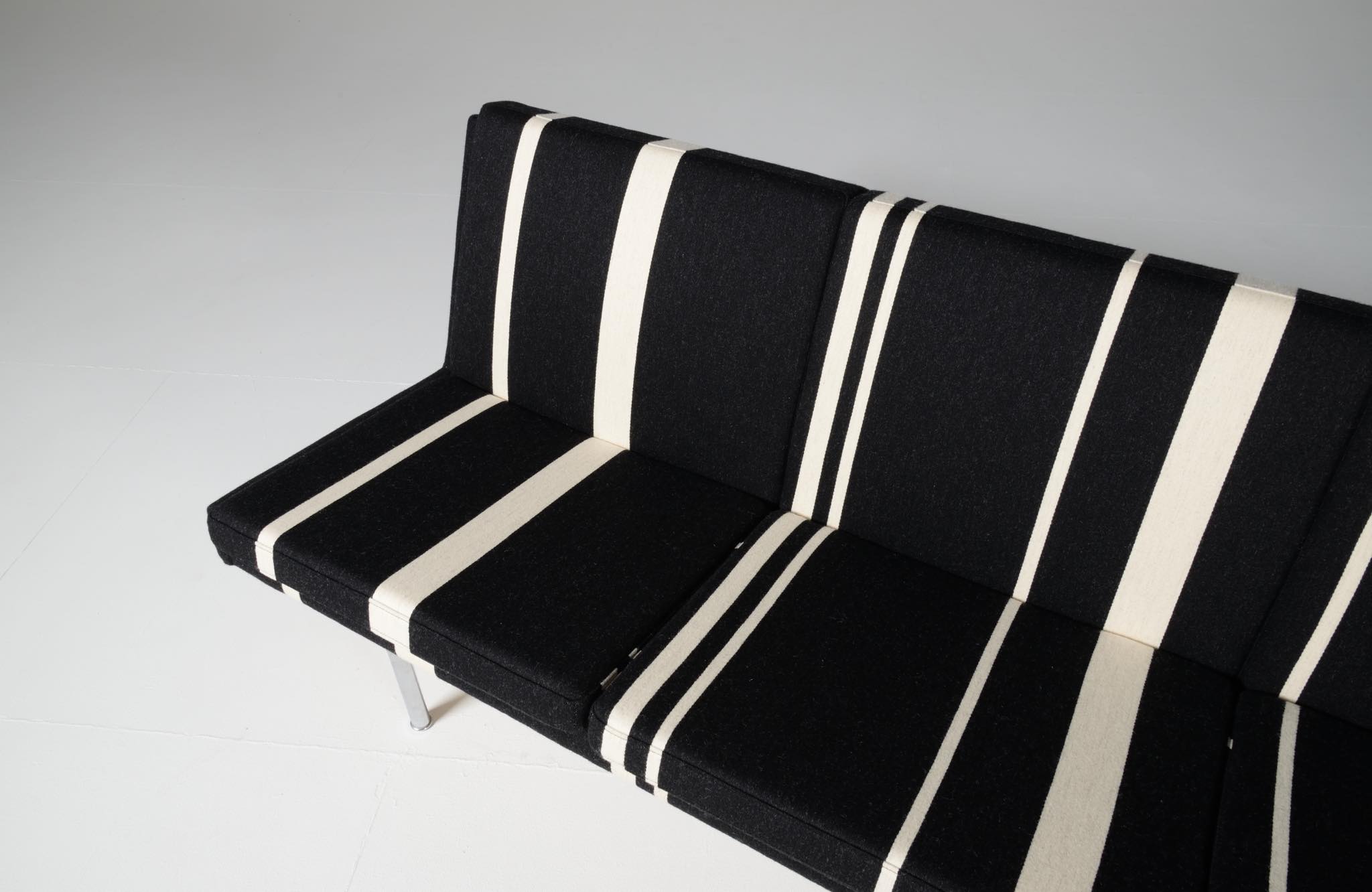 Hans J. Wegner AP35 3-seater sofa｜Luca Scandinavia | 北欧
