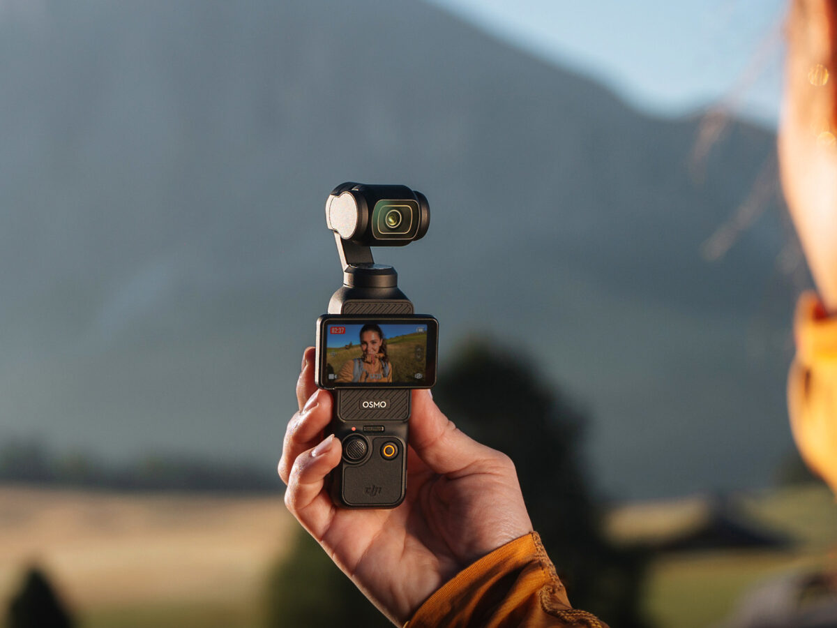 Vlog撮影に最適！ コンパクト4Kカメラ「DJI OSMO POCKET 3」が登場