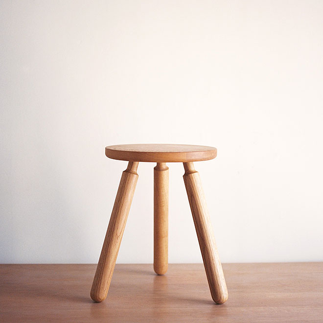 3本足の木のスツール rsw - round stool