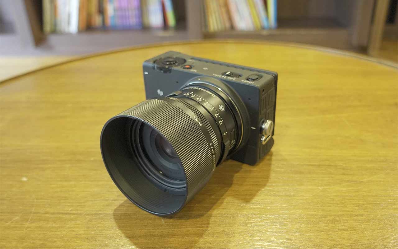 SIGMA「45mm F2.8 DG DN」購入・使用レビュー。小さい・味わい深い写り