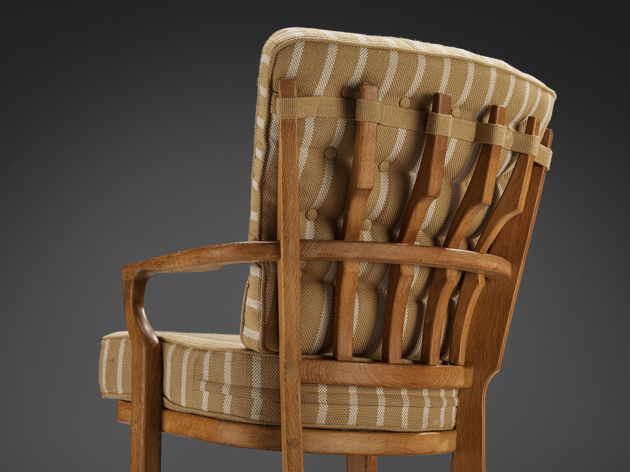 Guillerme & Chambron 'Mid Repos' Lounge Chair Solid Oak Beige White Fa