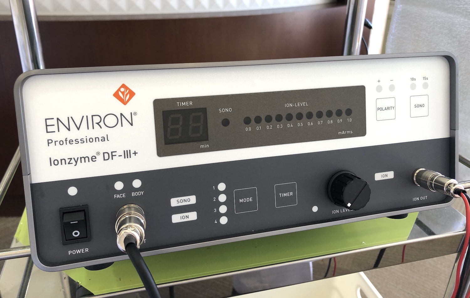 エンビロンの超音波イオン導入機器がリニューアル！ | 松島皮膚科医院