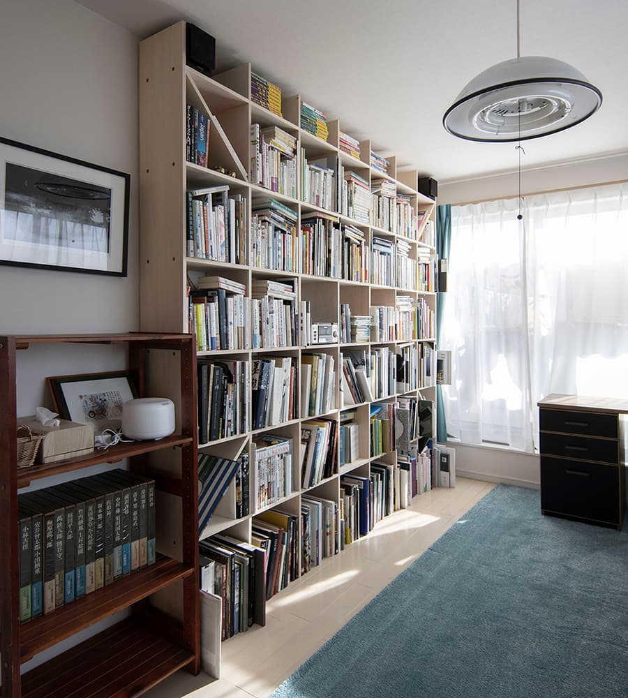 壁一面の本棚 壁面書棚|本棚の通販はマルゲリータ