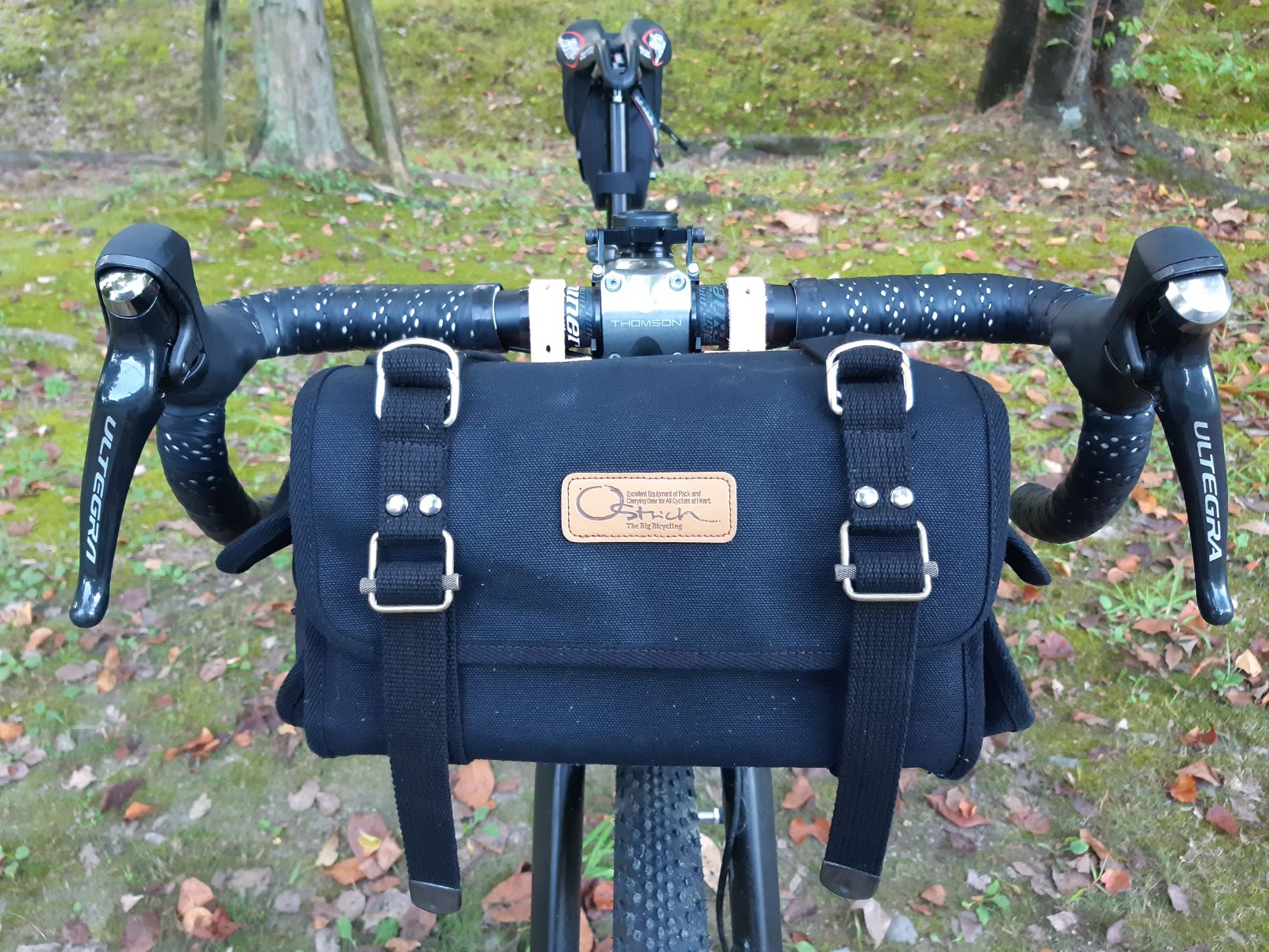 オーストリッチ 限定生産『S-2サドルバッグ“BK” 』をフロントに