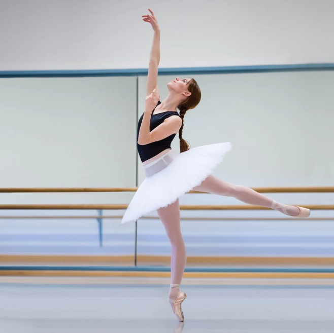 ZARELY /ザレリー 】バレエタイツ 穴あり 美脚 ＜Z4＞ コンバーチブル