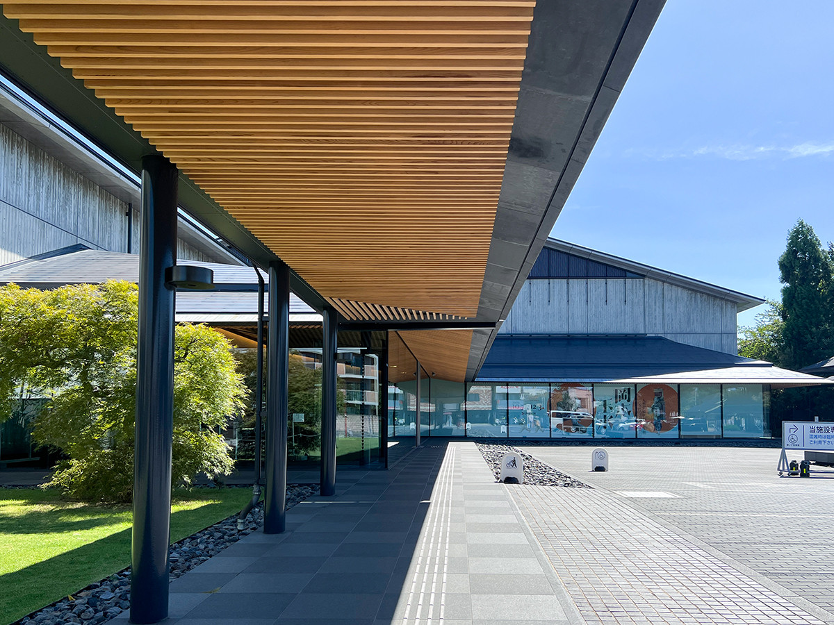 岡本玉水 人形芸術にかけた生涯—御所人形から玉水人形へ | レポート