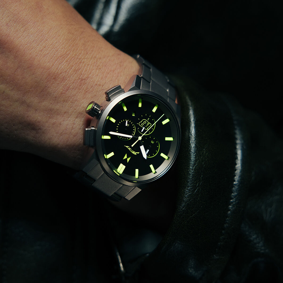 Jett x MVMT Limited Edition Watch — Only 500 Made | MVMT