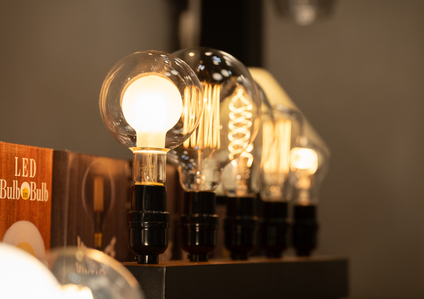 有限会社長澤ライティング 事業案内