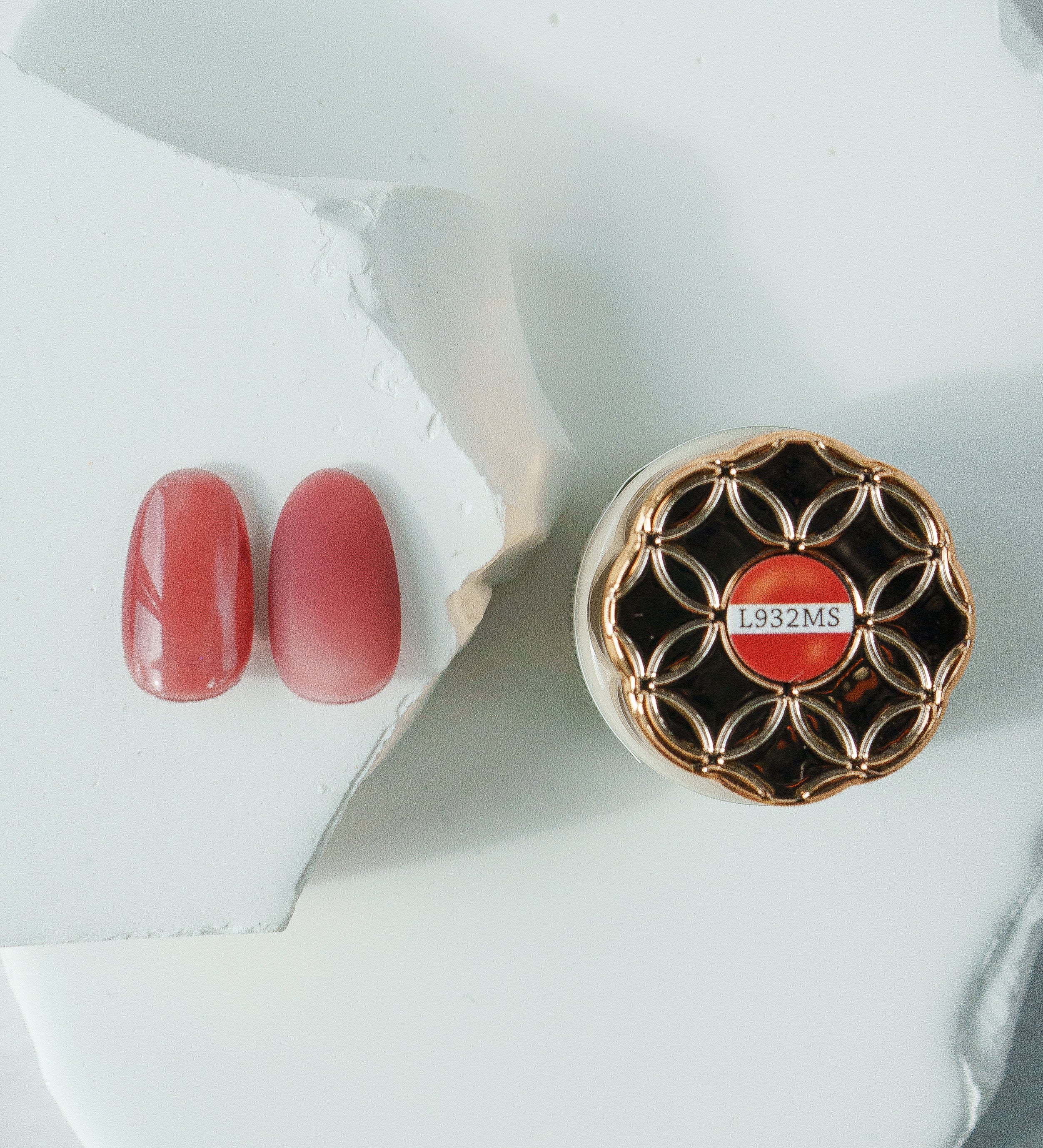 ソフィラ カラージェル L932MS – ネイリスモール