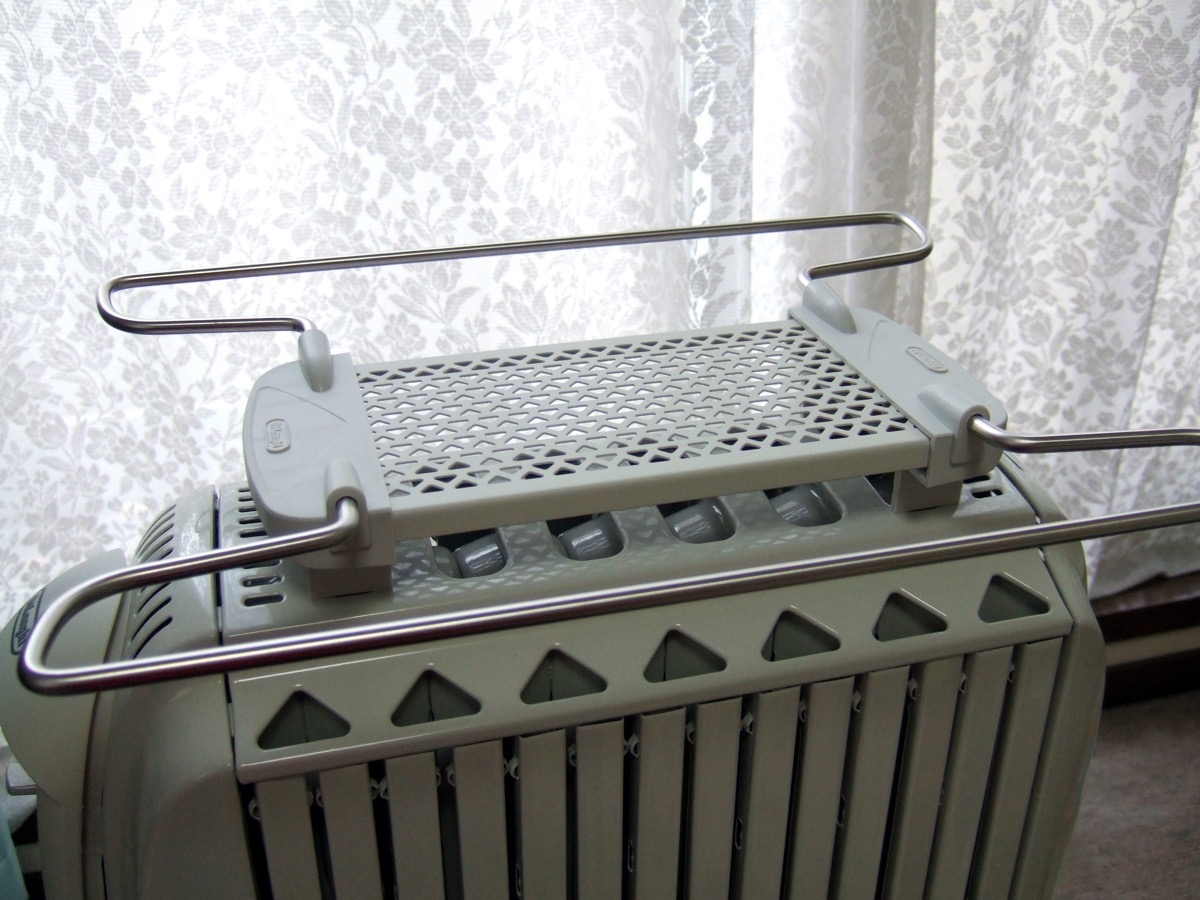 デロンギ オイルヒーター用トップハンガーが届いた - nDiki