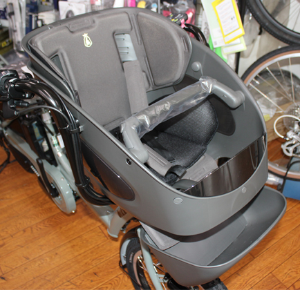 ブリヂストンの子乗せ電動アシスト自転車ビッケ ポーラーeが入荷いたし