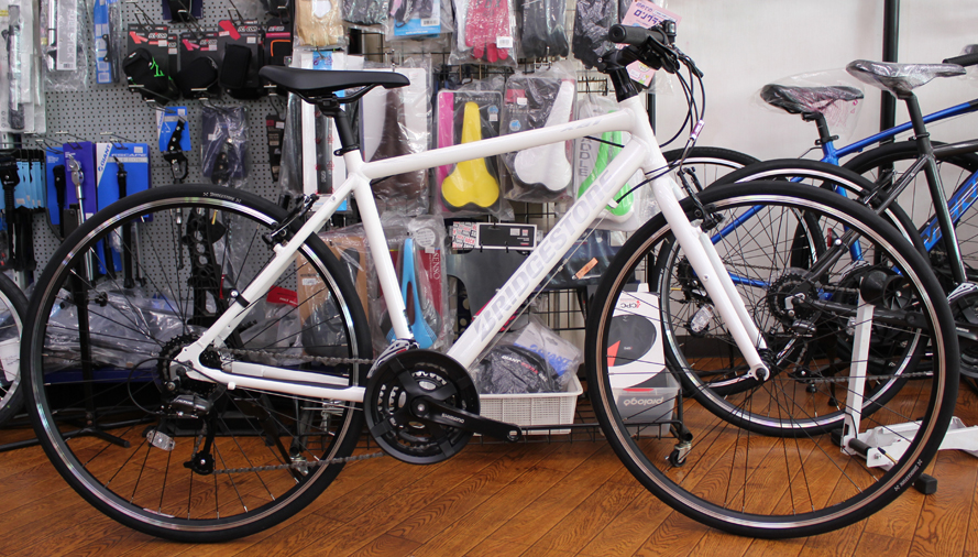 ブリヂストン製のクロスバイクXB1が入荷いたしました。