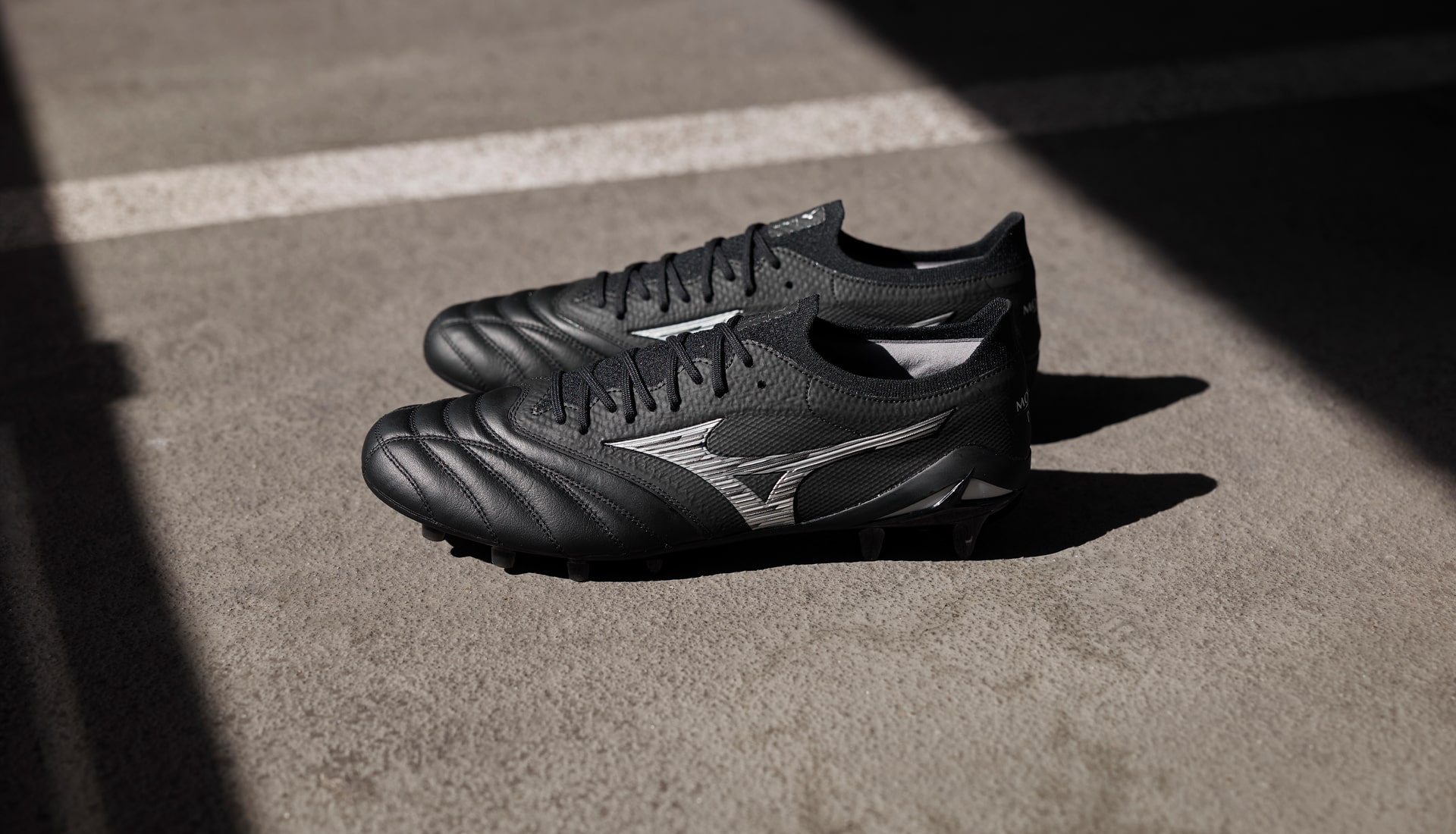 Mizuno Reveal The Morelia Neo IV Beta 'Unlimited Black' - SoccerBible
