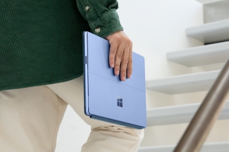 Surface Pro 9 プラチナ [Windows 11 Home/Core i7/メモリ:32GB/SSD