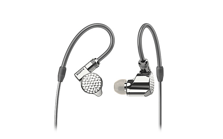 実機で解説！ IER-Z1R レビュー かつてない音の広がりと分離を実現