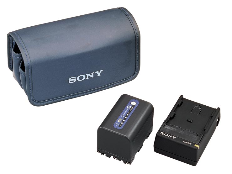 ACC-TCM7 | デジタルビデオカメラ Handycam ハンディカム | ソニー