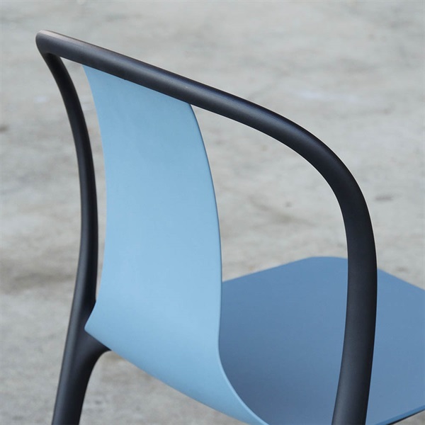 アウトレット 20%OFF】ベルヴィルチェア / シーブルー (902005)Vitra