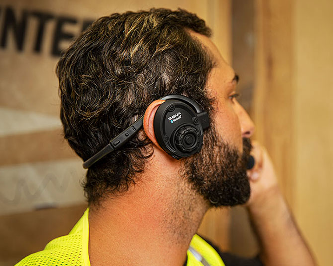 SPH10 - SENA Bluetooth® Stereo Headset Perfect for Outdoor Activities