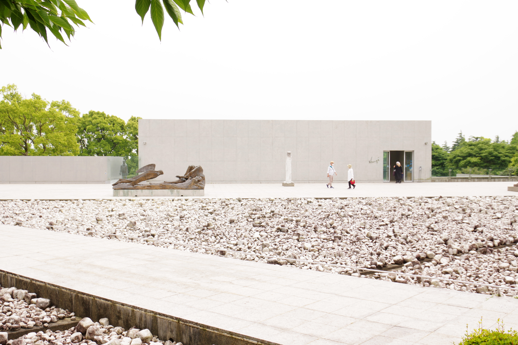 ART】ヴァンジ彫刻庭園美術館 / Flower of Life｜hanauta｜こまものと