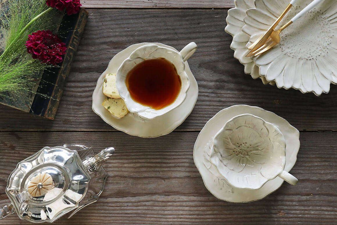 VIRGINIA CASA ROMANTICAカップ＆ソーサー ホワイト ヴィルジニア