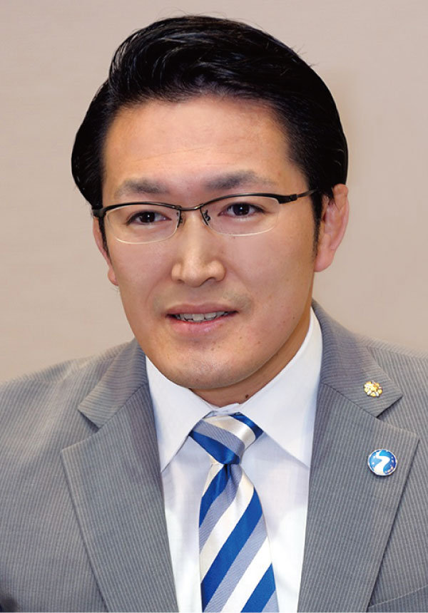 リーダーズインタビュー2025春 香川の未来を切り開く | 四国新聞社