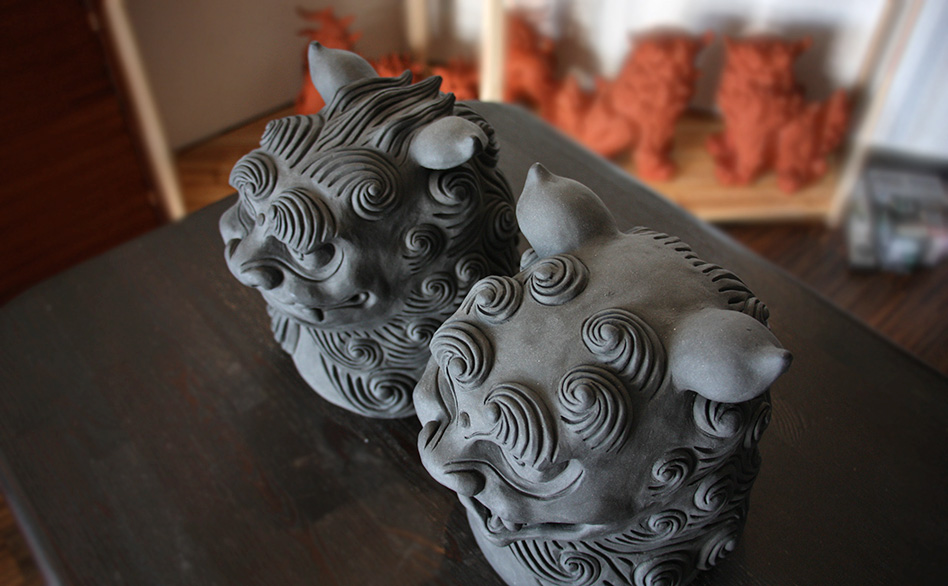 魔除け獅子 ちぶるシーサー 黒双（大） 作 新垣信一