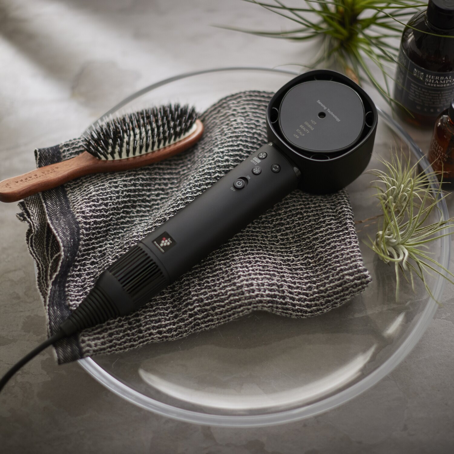 シャープ 速乾と美髪を両方叶える プラズマクラスター ドレープフロー